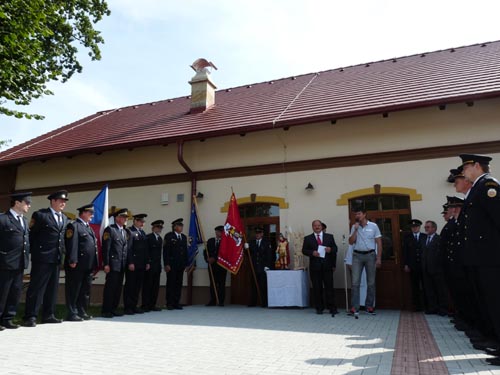 DEN OTEVENCH DVE novho Obecnho adu a hasisk zbrojnice (rok 2015)