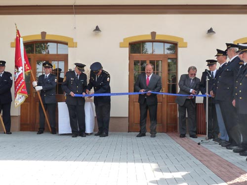 DEN OTEVENCH DVE novho Obecnho adu a hasisk zbrojnice (rok 2015)