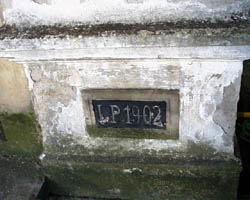 základní kámen kostela (rok 2000)