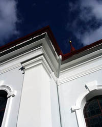 opravený kostel sv. Jana Křtitele (rok 2001)