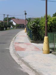 rekonstrukce chodníku směr České Meziříčí (rok 2007)