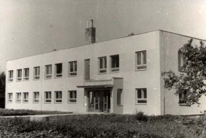 nově vystavěná Mateřská škola (rok 1974)