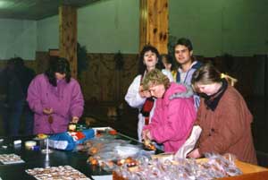 příprava balíčků (rok 1996)